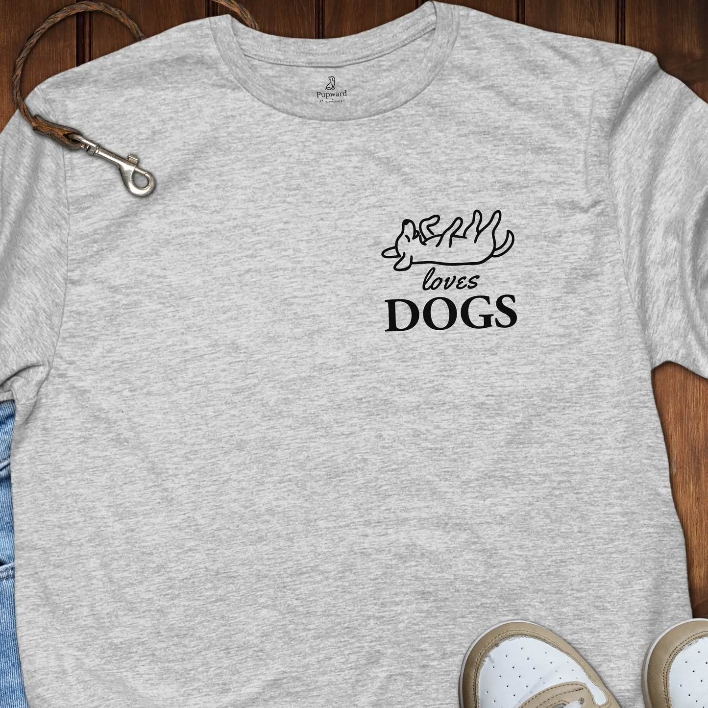 Loves Dogs Pocket Design T-Shirt