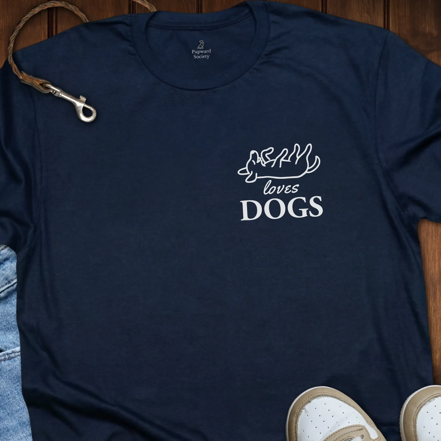 Loves Dogs Pocket Design T-Shirt